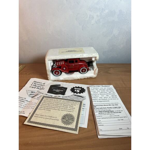 National Motor Museum 1932 Chevy Roadster Fire Chief Car 1:32 Model - Picture 1 of 8